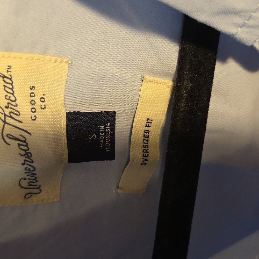 Universal Thread Button Down Flawed - image 6